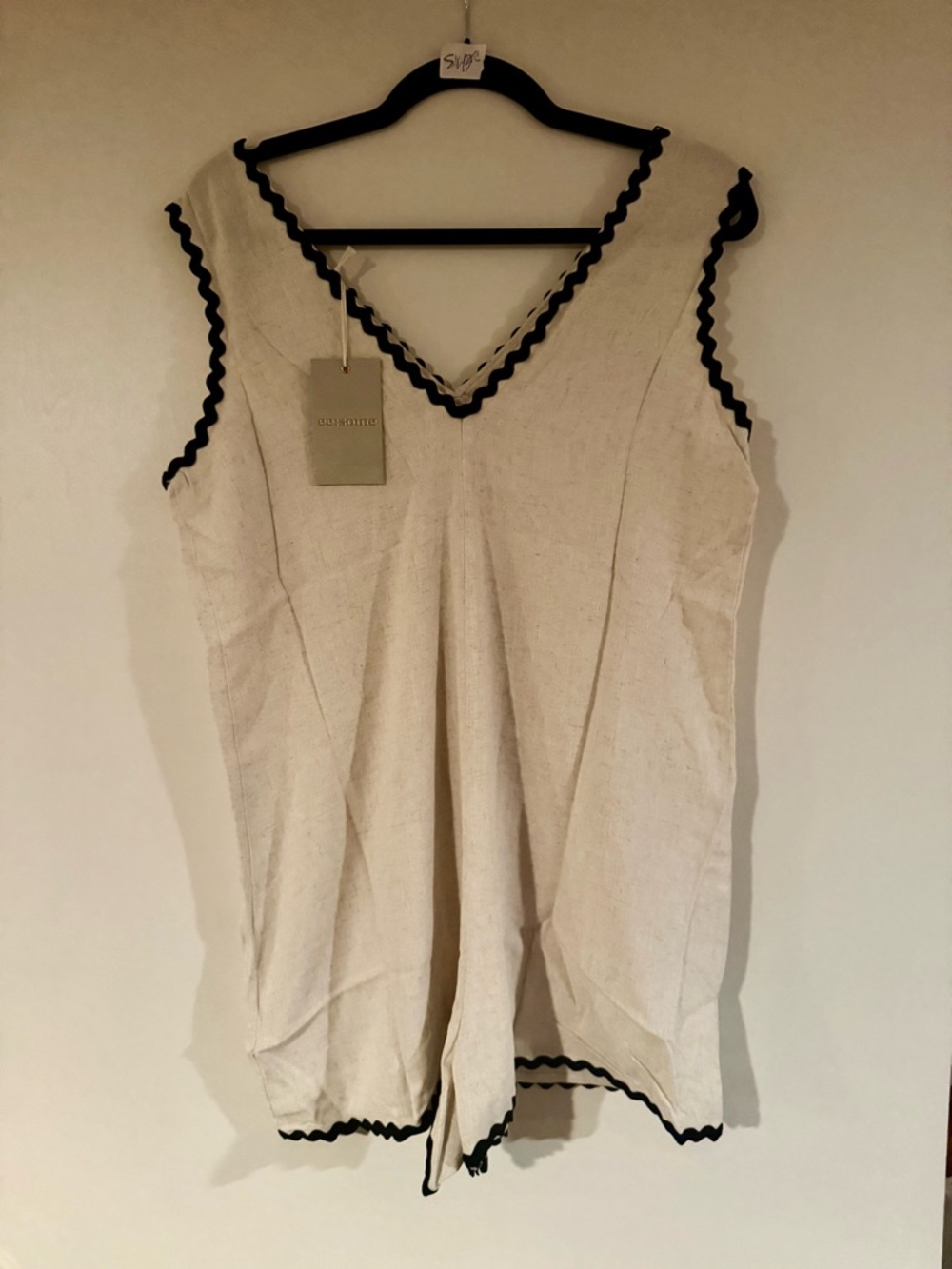 Women’s Cream Sleeveless V-Neck Linen Romper with Black Trim by eesome - Picture 3 of 3